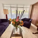 Apartamento Unico En Caracas 3 Habitaciones, 3 Banos, Terrazas, Hamaca, Estacionamiento, Smartv, Wifi Y Una Decoracion Brutal Estilo Art Deco - Moderno