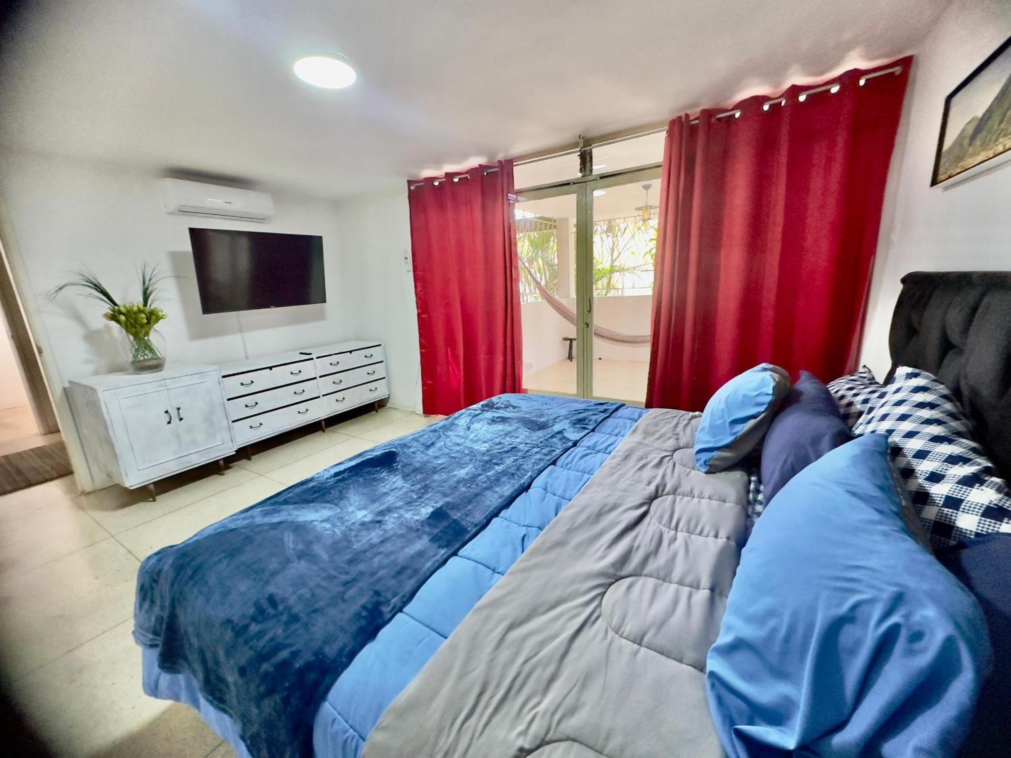 Unico En 3 Habitaciones, 3 Banos, Terrazas, Hamaca, Estacionamiento, Smartv, Wifi Y Decoracion Brutal Estilo Art Deco - Moderno Caracas